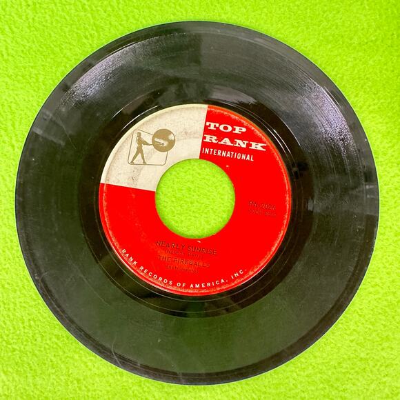 Fireballs - Bulldog / Nearly Sunrise - Top Rank RA-2026 - 45rpm Vinyl Record - Picture 2 of 8